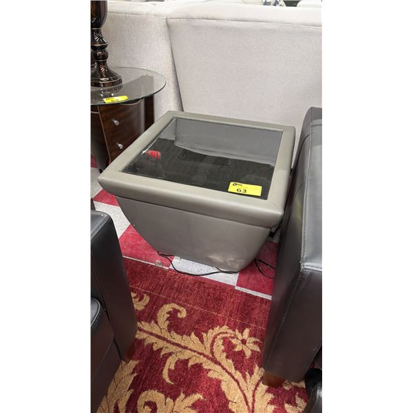 MODERN LEATHER & IN-LAID GLASS TOP END TABLE