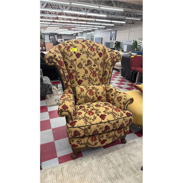 PATTERNED FABRIC ARM CHAIR