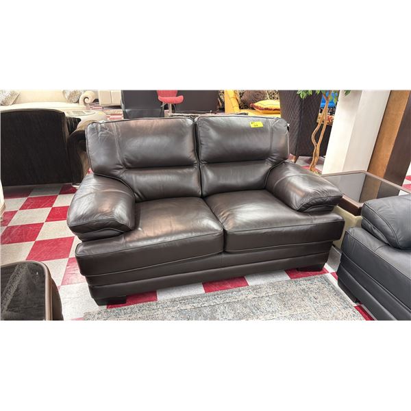LEATHER LOVESEAT