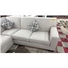 Image 3 : 2-PC FABRIC SECTIONAL SOFA