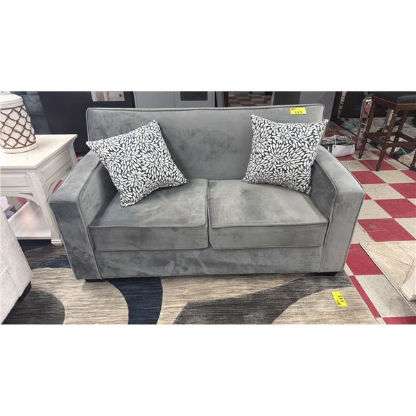 FABRIC LOVESEAT