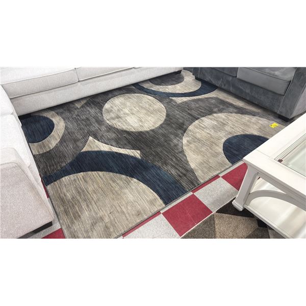 PATTERNED AREA RUG