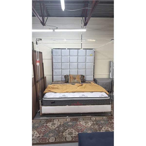MODERN KING SIZE CANOPY BED WITH DREAMBOAT MATTRESS