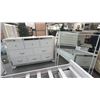 Image 2 : 4-PC BEDROOM SUITE INCLUDING; DOUBLE SIZE BED, DRESSER WITH MIRROR & (2) NIGHT STANDS