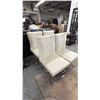 Image 3 : SET OF 4 CHROME BASE FABRIC DINING CHAIRS