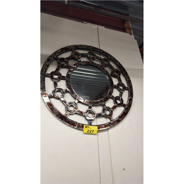 ROUND FRAMED MIRROR
