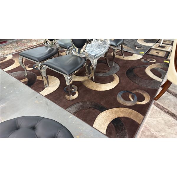 PATTERNED AREA RUG