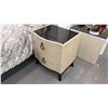 Image 3 : 3-PC BEDROOM SUITE INCLUDING; QUEEN SIZE BED WITH SLEEPERA MATTRESS & BEDDING & (2) NIGHT STANDS