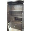 Image 6 : 7-PC BEDROOM SUITE INCLUDING; KING SIZE BED WITH MATTRESS & BEDDING, DRESSER WITH MIRROR, HIGHBOY