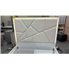 Image 2 : 3-PC BEDROOM SUITE INCLUDING; QUEEN SIZE BED WITH STORAGE & (2) *IN BOX* NIGHT STANDS