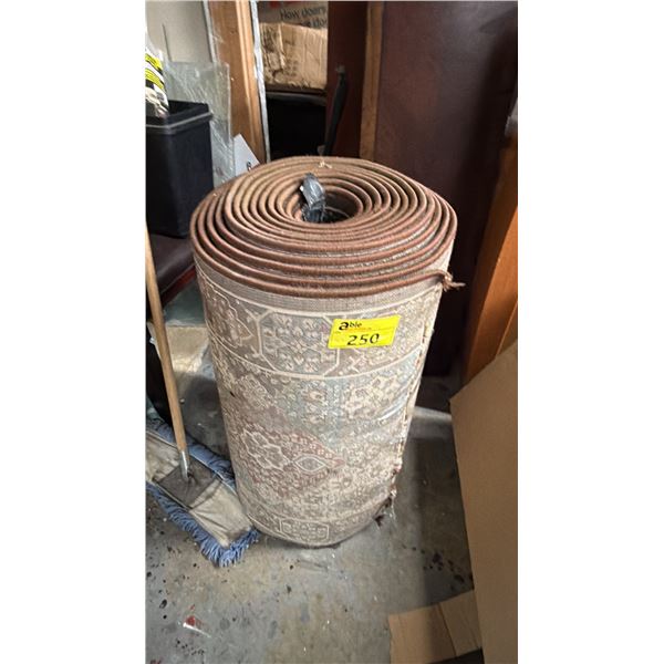 LARGE PATTERNED FLOOR RUNNER