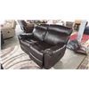 Image 2 : LEATHER ELECTRIC RECLINING LOVESEAT