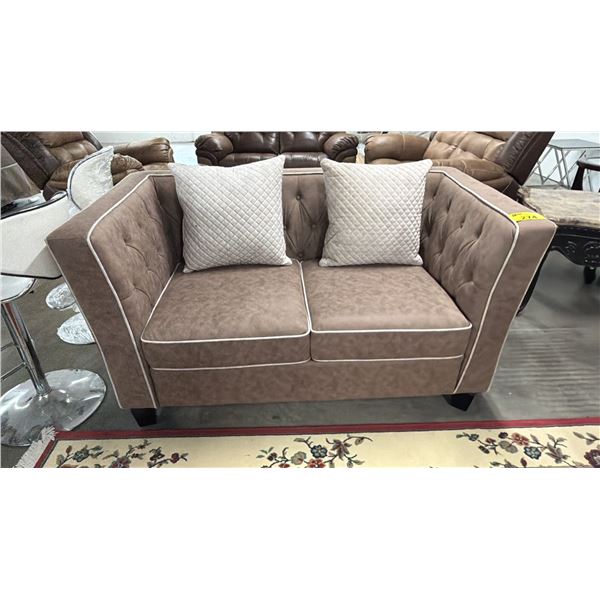 MODERN FABRIC LOVESEAT WITH THROW PILLOWS