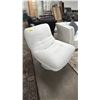 Image 1 : LEATHER LOUNGE CHAIR
