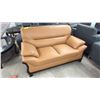 Image 1 : LEATHER LOVESEAT