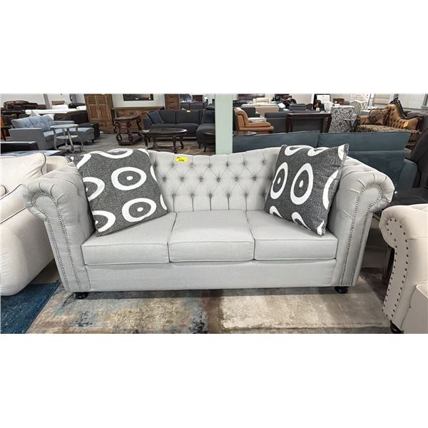 FABRIC BUTTON BACK SOFA WITH THROW PILLOWS