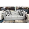 Image 1 : FABRIC BUTTON BACK SOFA WITH THROW PILLOWS
