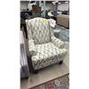 Image 3 : BEST HOME FURNISHINGS PATTERNED FABRIC LOUNGE CHAIR