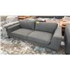 Image 2 : FABRIC SOFA