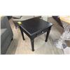 Image 1 : WOOD 1-DRAWER END TABLE