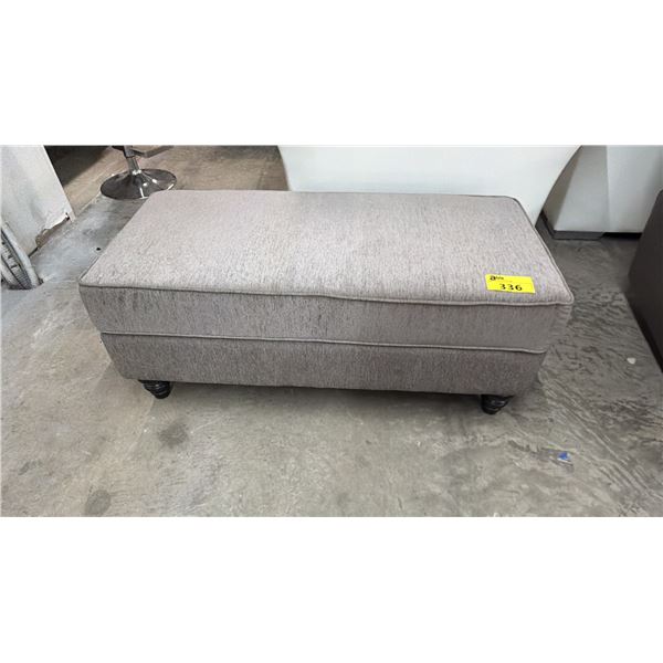 FABRIC BENCH