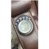Image 3 : ELECTRIC LEATHER RECLINER WITH CUPHOLDERS & STORAGE