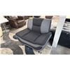 Image 2 : FABRIC LOUNGE CHAIR