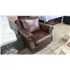 Image 2 : STUDDED LEATHER LOUNGE CHAIR
