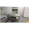 Image 1 : 3-DRAWER VANITY WITH STOOL