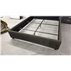 Image 3 : QUEEN SIZE BED