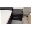 Image 2 : 3-PC BEDROOM SUITE INCLUDING; QUEEN SIZE BED WITH MATTRESS & (2) NIGHT STANDS