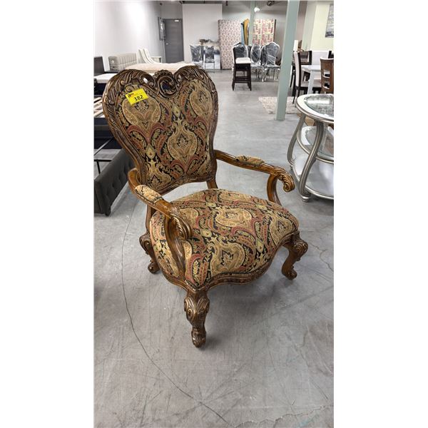 PATTERNED FABRIC ARM CHAIR
