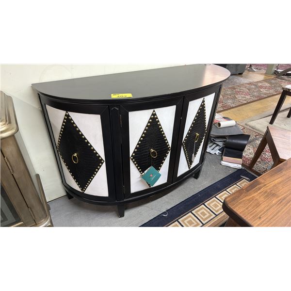 MODERN 4-DOOR "D" CABINET