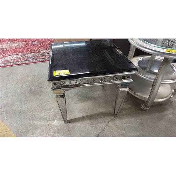 MODERN END TABLE