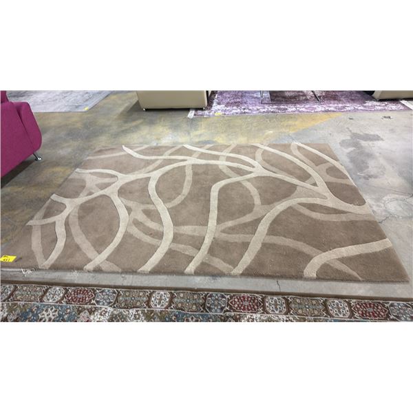 PATTERNED AREA RUG