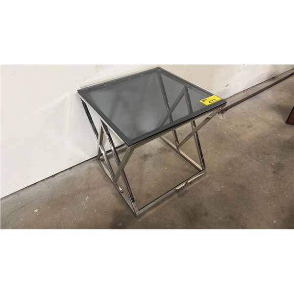 MODERN CHROME BASE & GLASS TOP END TABLE