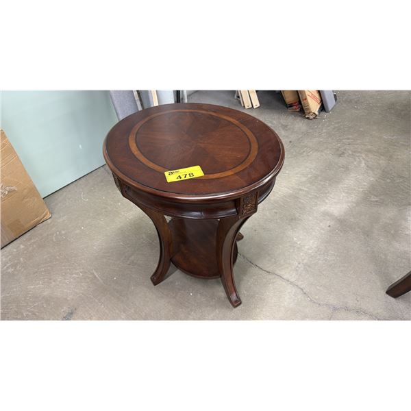 2-TIER ROUND WOOD END TABLE