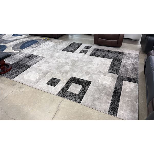 PATTERNED AREA RUG