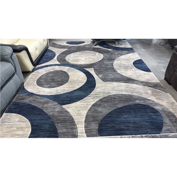 PATTERNED AREA RUG