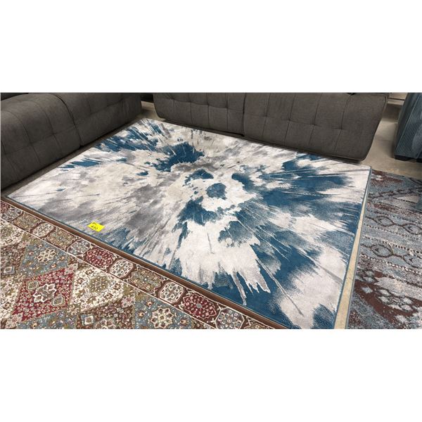 PATTERNED AREA RUG