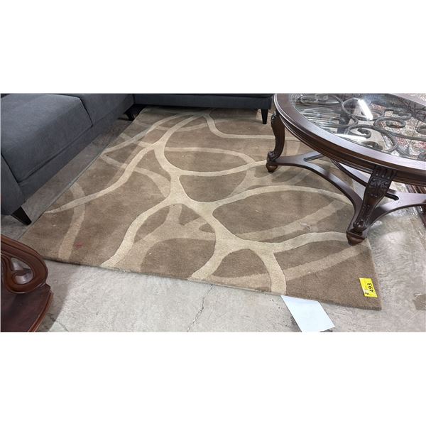 PATTERNED AREA RUG