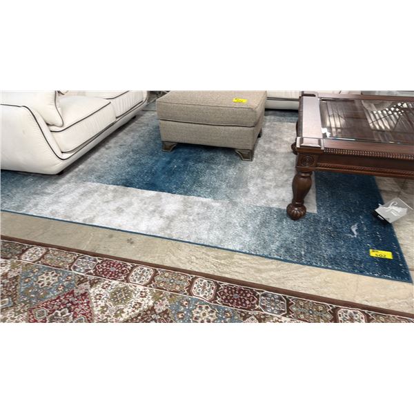 PATTERNED AREA RUG