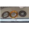 Image 1 : 3 ASSORTED ROUND FRAMED MIRRORS