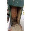 Image 9 : Flip Skill Coin-Operated Pinball-Style Arcade Game with Seal Graphics 1930.S Seems Complete and