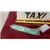 Image 4 : Taxi Roof Light Sign with Yellow Base and Green Wiring Cable, Approx 12" Length