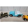 Image 6 : Lot of 5 Vintage Toy Vehicles: Nylint Grand Prix Special Race Car, #98 Formula Racer Schuco and