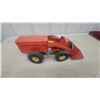 Image 5 : Vintage Nylint Pressed Steel Front End Loader Tractor with Yellow Wheels 17" Long