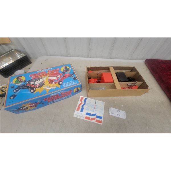 Slam Bam Diesels Remote Control Battery Operated Crash Diesel Trucks Set in Box N.O.S.Vintage