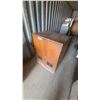 Image 7 : Vintage Seeburg Select-O-Matic Jukebox Mechanism in Wooden Cabinet with Tube Amplifier