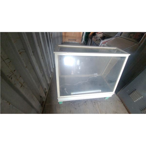Glass Display Case with White Wood Frame and Interior Fluorescent Light 42x"47"×24